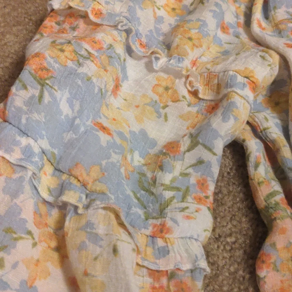 Spring Blouse - Picture 4 of 4